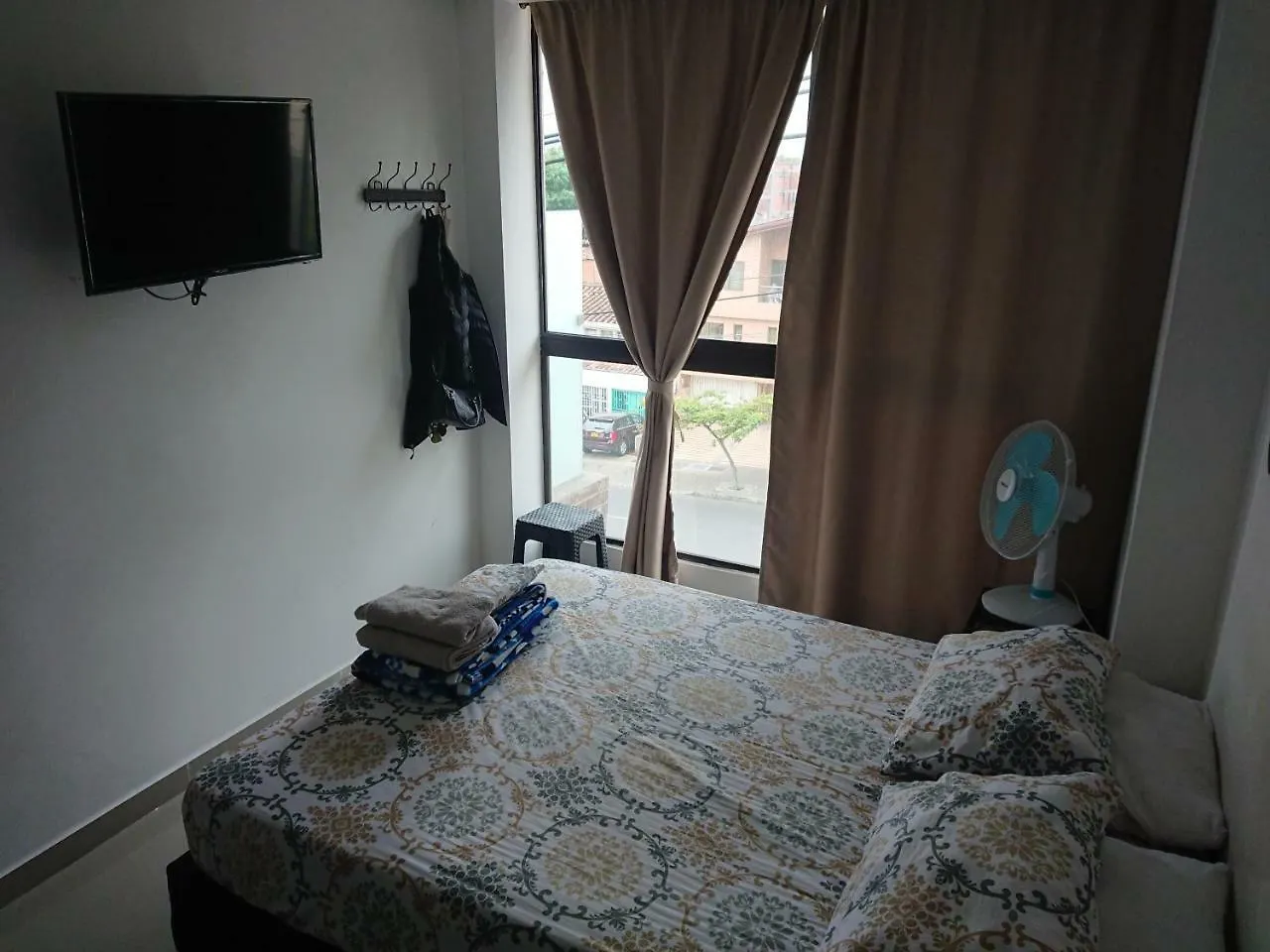 Edificio Oficinas Los Molinos Calle 30 # 81 - 158 Medellin Apartment
